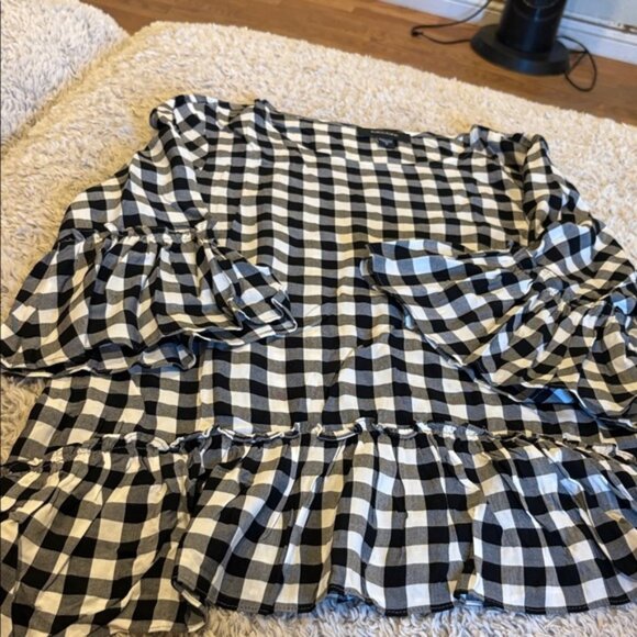Black and White Checkered top - Picture 1 of 4